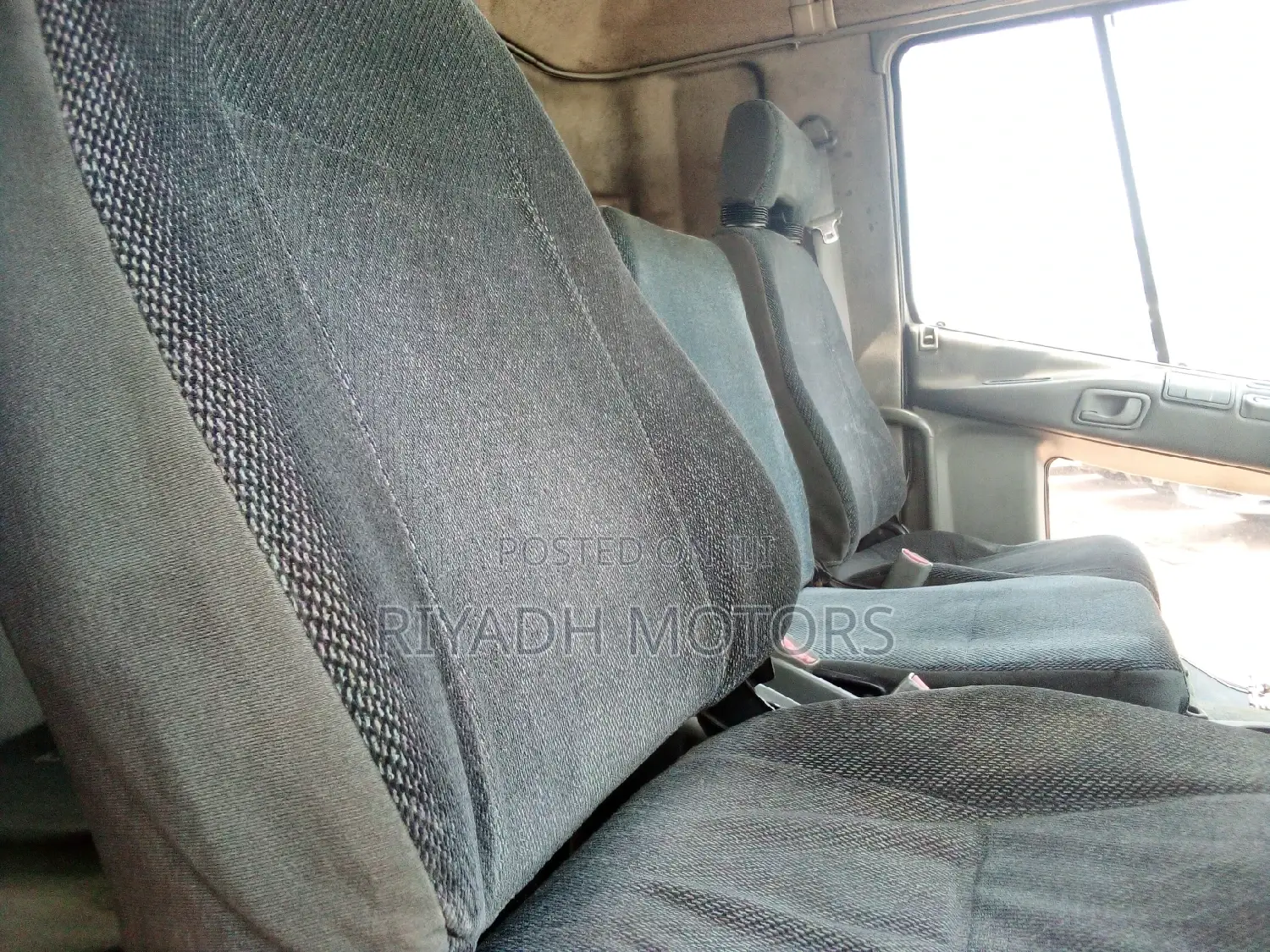 Fuso Baby Face Truck 2001