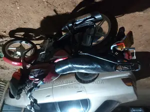 Bajaj Boxer 150 UG 2018 Red