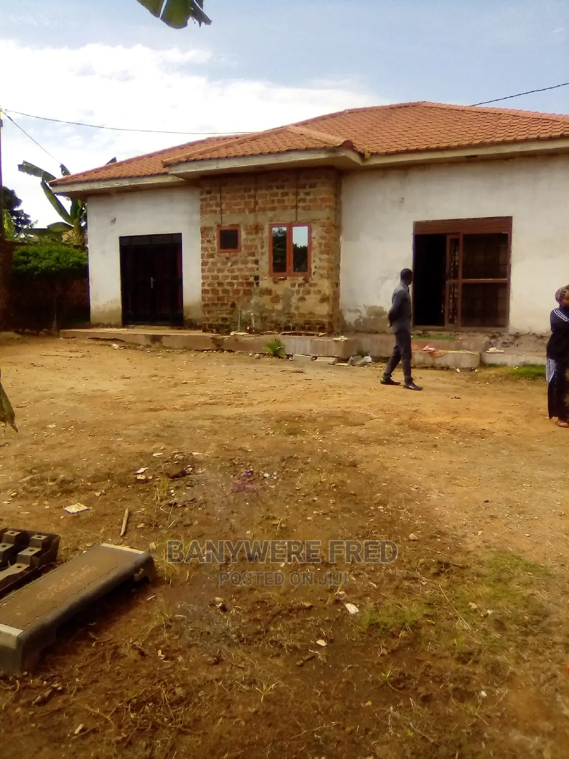 Furnished 3bdrm Bungalow in Kira for Sale