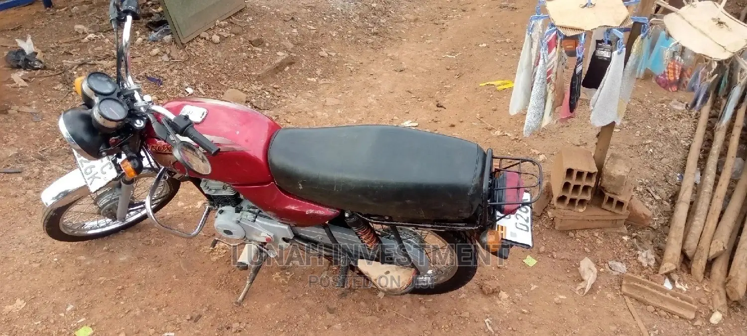 Bajaj Boxer 2020 Red