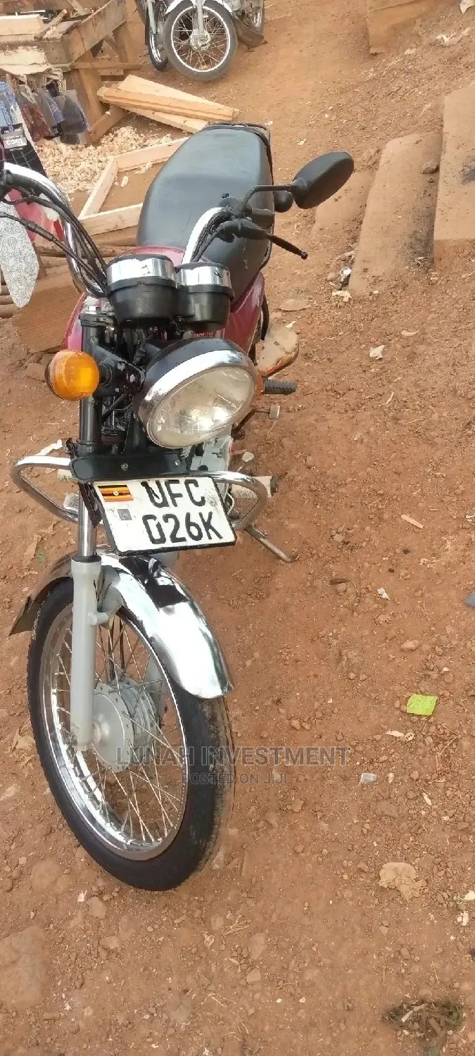 Bajaj Boxer 2020 Red