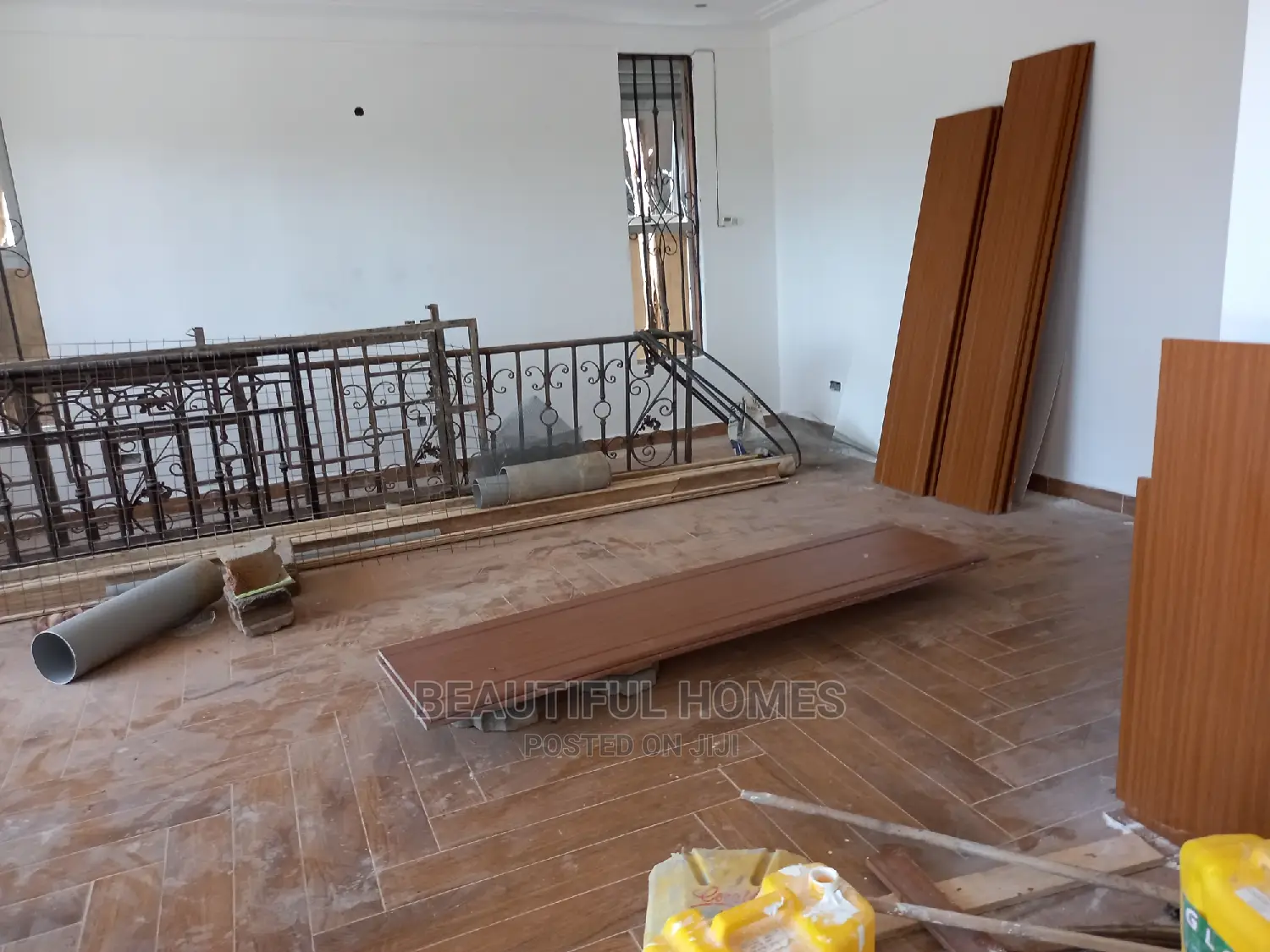 Furnished 4bdrm Duplex in Najjera, Central Division for Sale