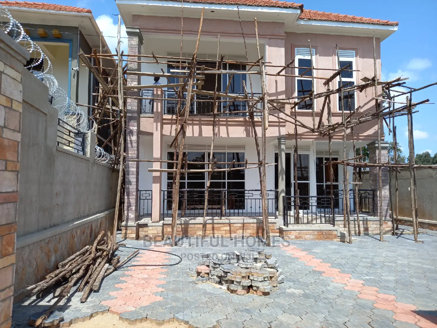 Furnished 4bdrm Maisonette in Najjera Gated Estae, Central Division