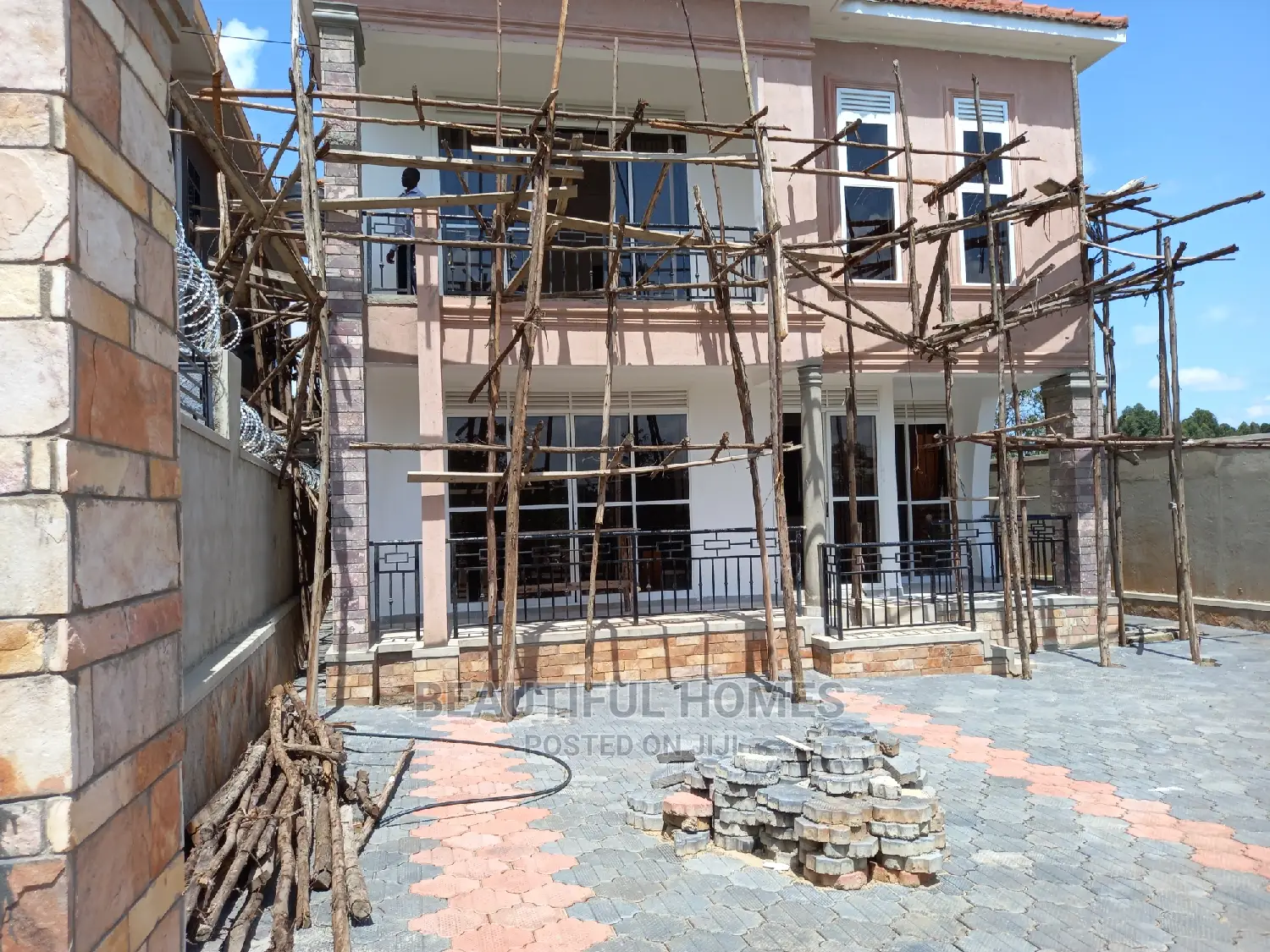 Furnished 4bdrm Maisonette in Najjera Gated Estae, Central Division
