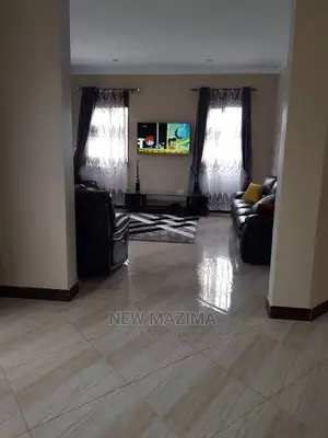 5bdrm Mansion in Buziga Heights, Division B for Sale