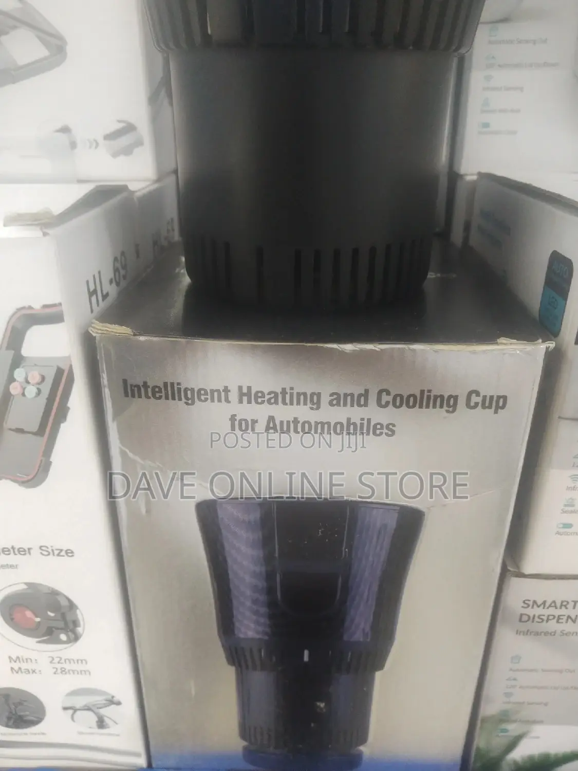 Intelligent Heating and Cooling Cup for Automobiles