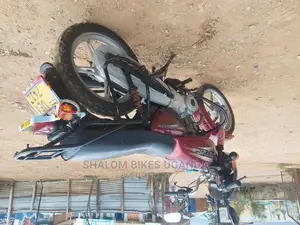 Bajaj Avenger 150 Street 2018 Red