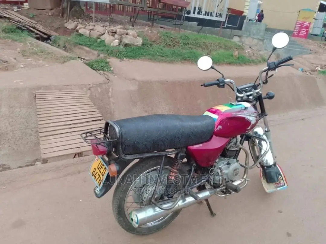 Bajaj Boxer 2014 Red