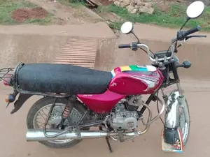 Bajaj Boxer 2014 Red