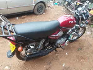 TVS Apache 180 RTR 2014 Beige