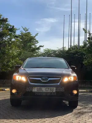 Photo - Subaru Impreza 2013 Beige