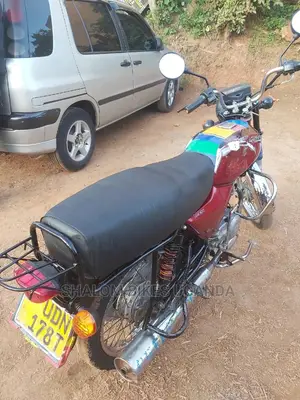 Honda Transalp XL600V 2016 Red