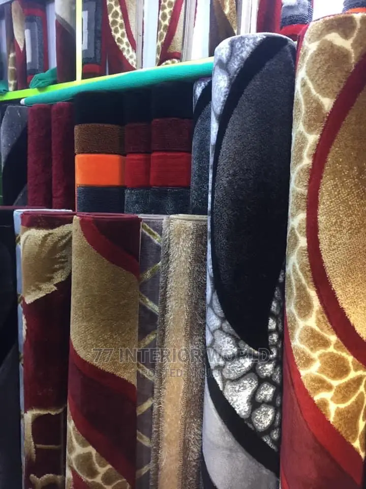 Center Carpets