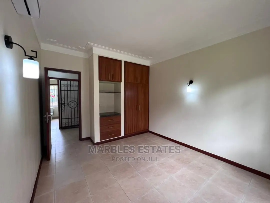 3bdrm Villa in Naguru, Central Division for Rent