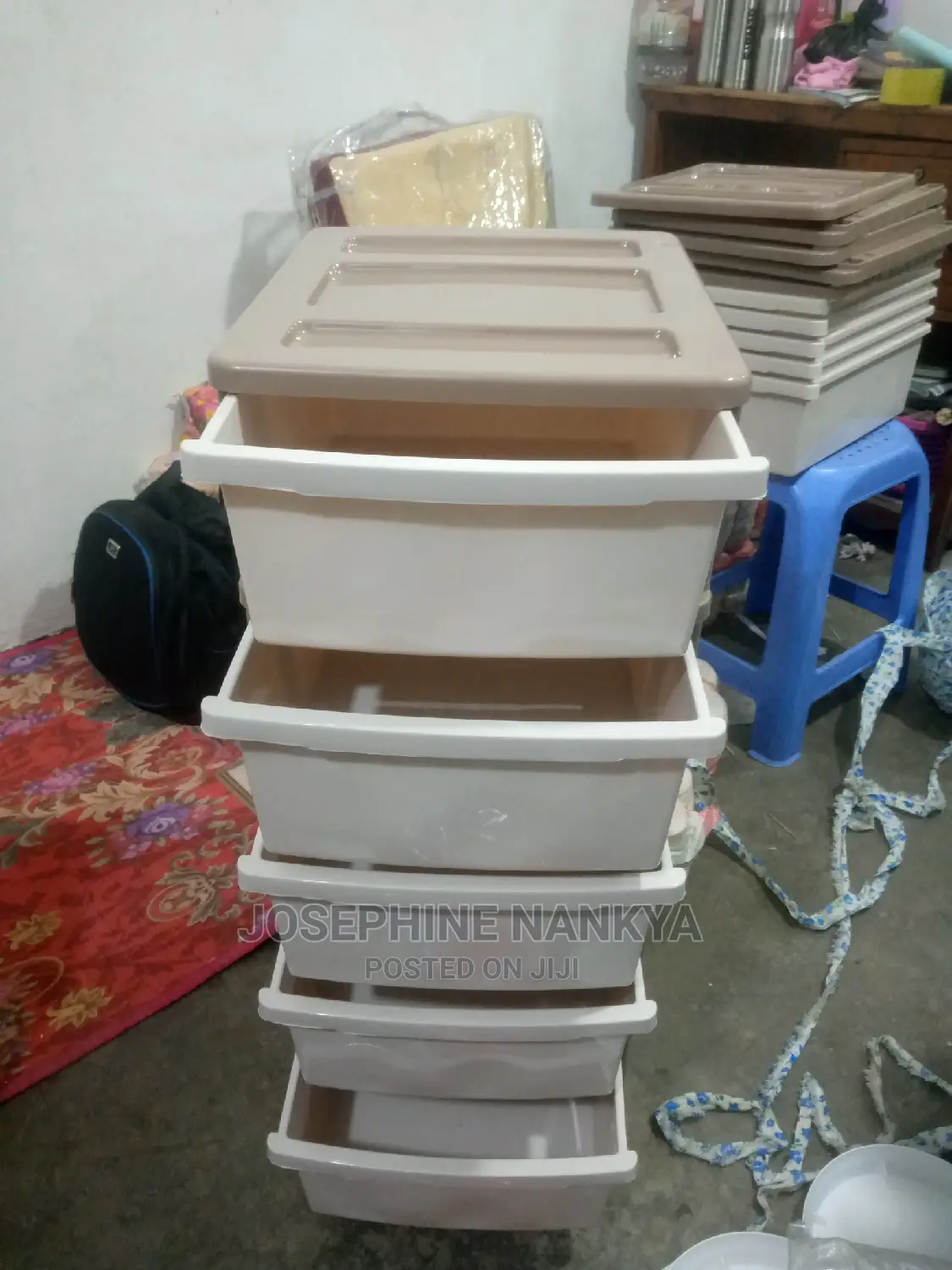 Togoyong Plastic Drower/Trolly Plain Colour, Five Shelves