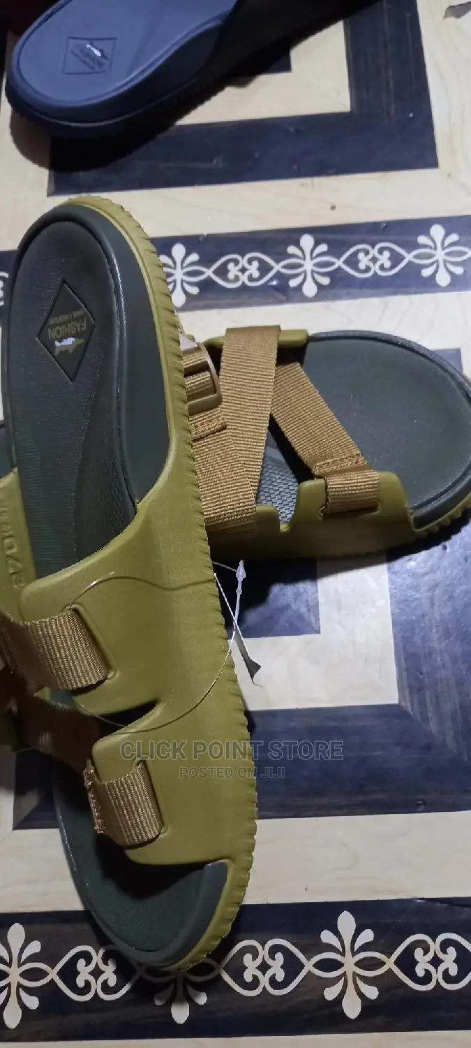 Fashion Men's Open Shoes