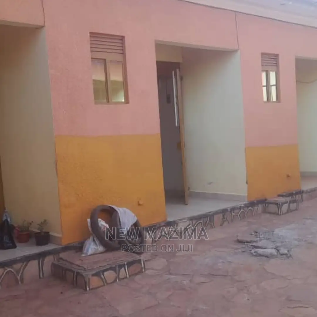 1bdrm House in Makindye Town, Division B for Rent