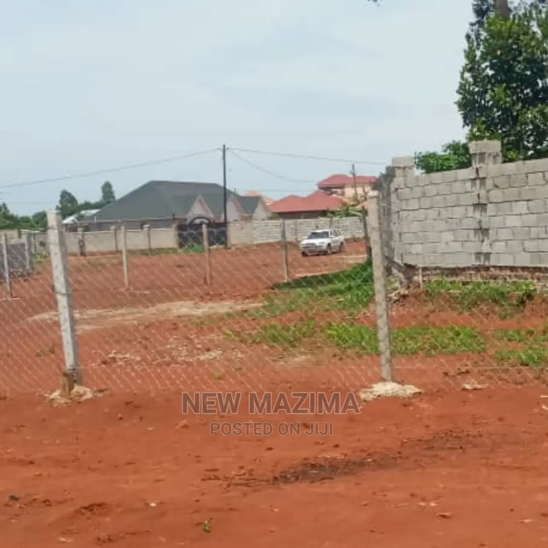 Arleady Fencedplot in Cage Sale After Munyony Near Kazi Bech