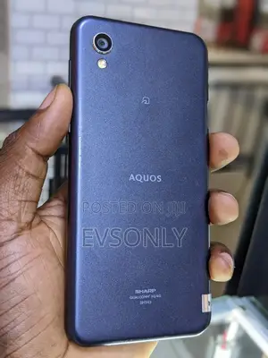 Sharp Aquos Sense 2 SHV43 32 GB Black