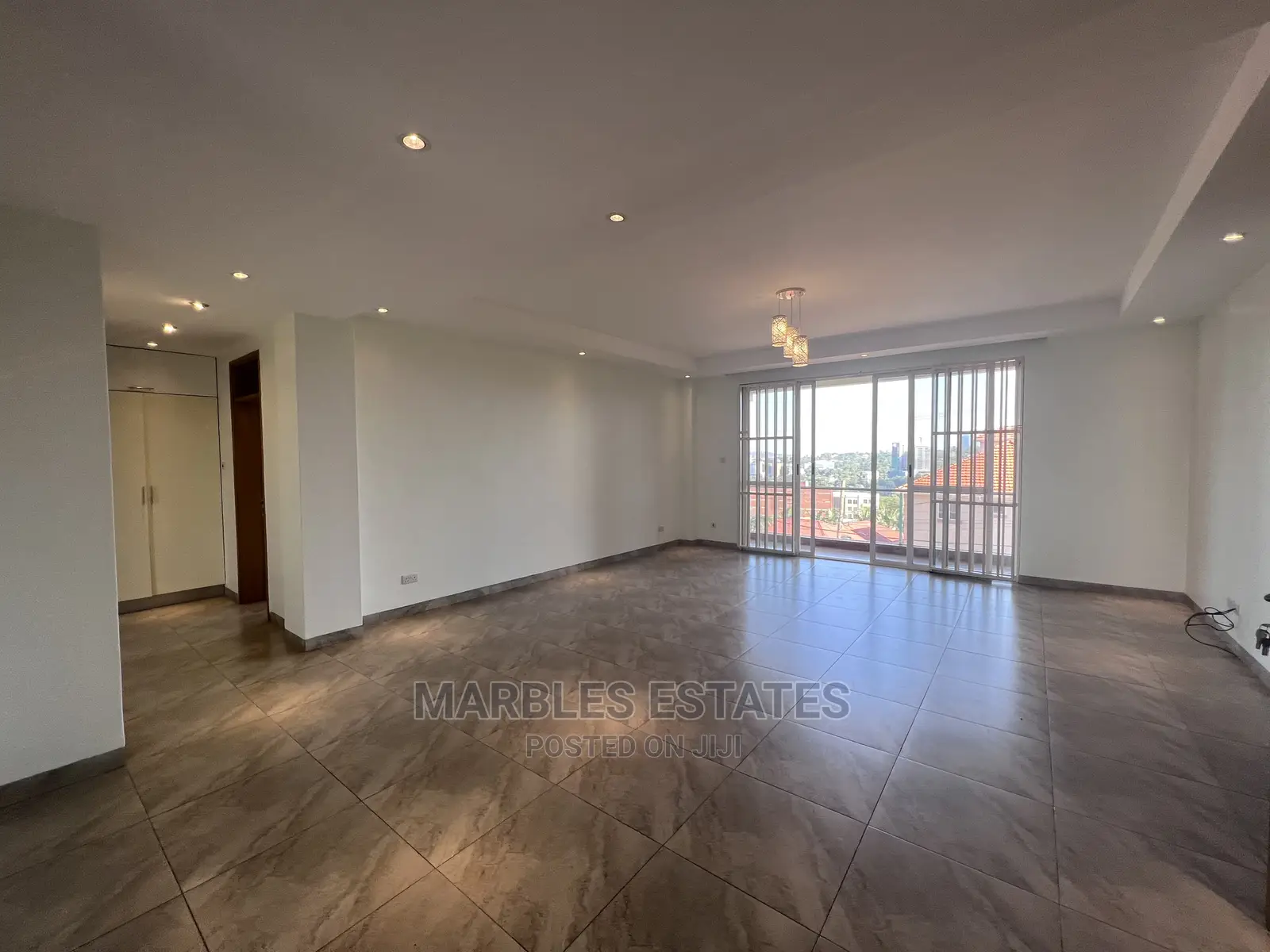 3bdrm Apartment in Kololo, Central Division for Rent