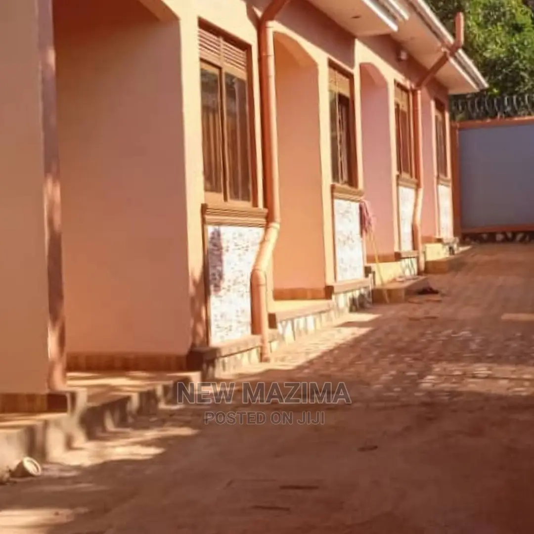 1bdrm House in Salaama Munyonyo Rd, Division B for Rent