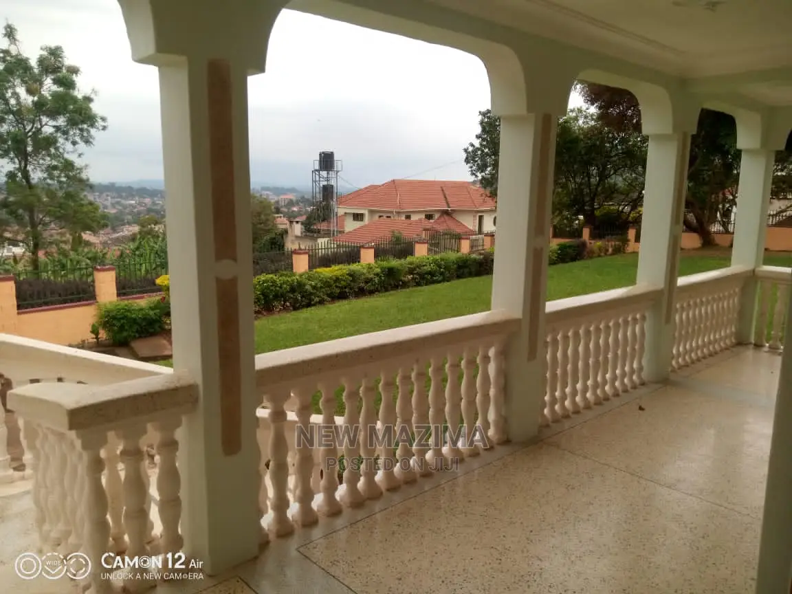 Furnished 4bdrm Mansion in Makindye Kizungu, Division B for Rent
