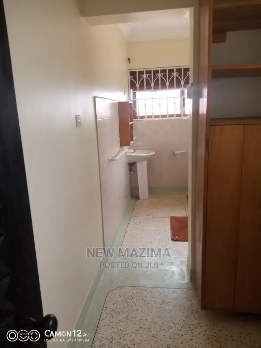 Furnished 4bdrm Mansion in Makindye Kizungu, Division B for Rent