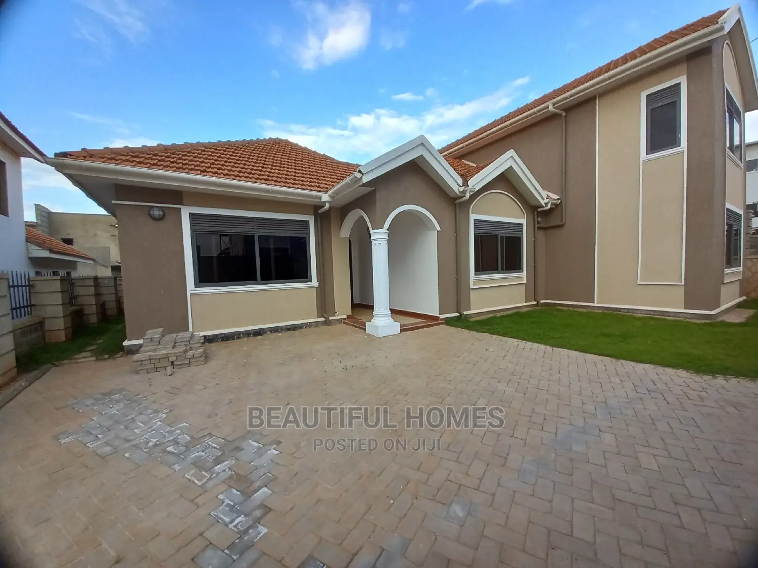 Furnished 4bdrm House in Kira Gated Estate for Sale