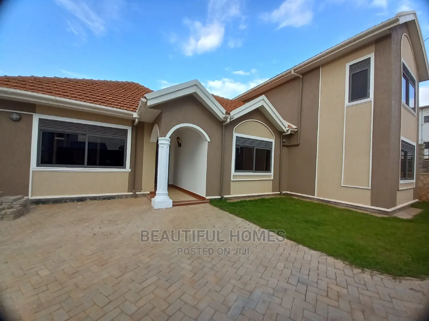 Furnished 4bdrm House in Kira Organised for Sale