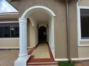 Furnished 4bdrm House in Kira Organised for Sale