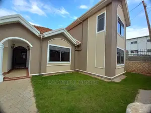 Furnished 4bdrm Mansion in Kira Tarmacked for Sale