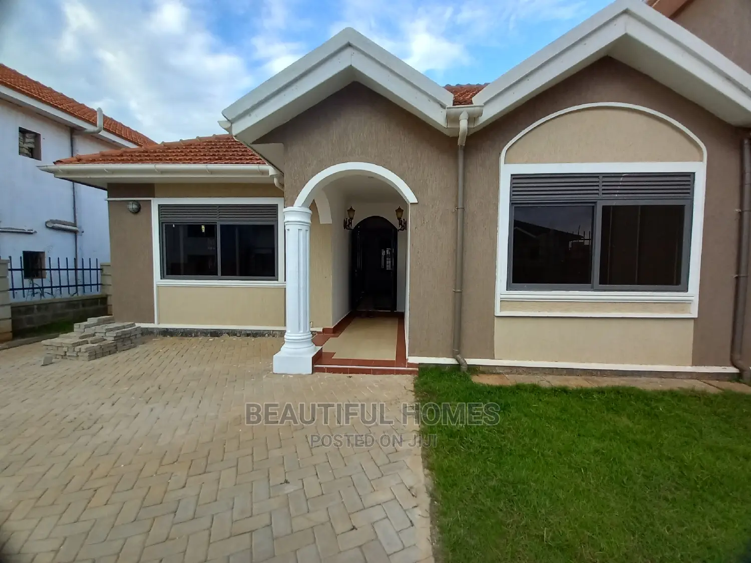 Furnished 4bdrm Mansion in Kampala, Central Division for Sale