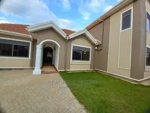 Furnished 4bdrm Duplex in Kira Rich Class, Central Division for Sale