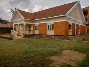4bdrm House in Fs Properties Ltd, Central Division for Rent