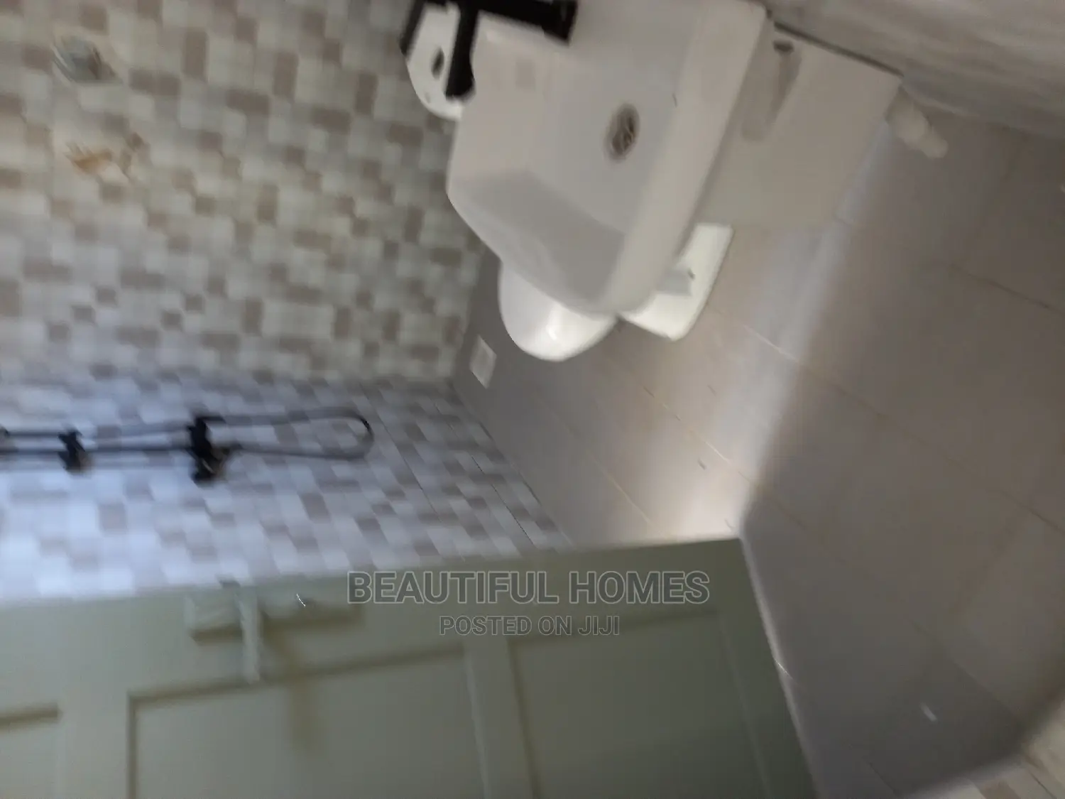 Furnished 1bdrm Block of Flats in Munyonyo, Makindye for Sale