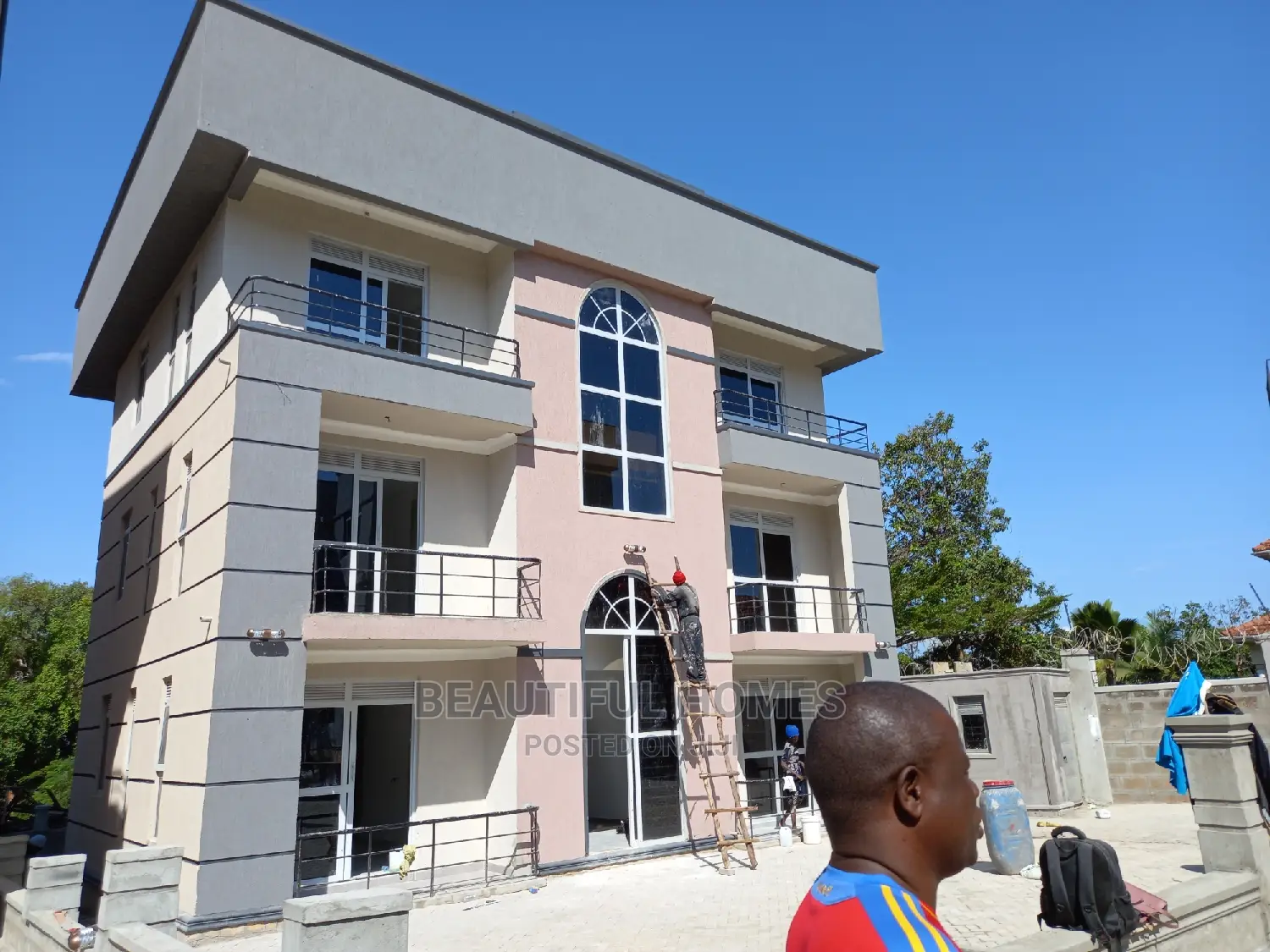 Furnished 1bdrm Block of Flats in Munyonyo Lake, Central Division