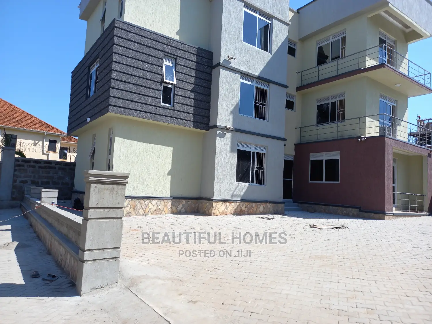 Furnished 1bdrm Block of Flats in Munyonyo Lake, Central Division