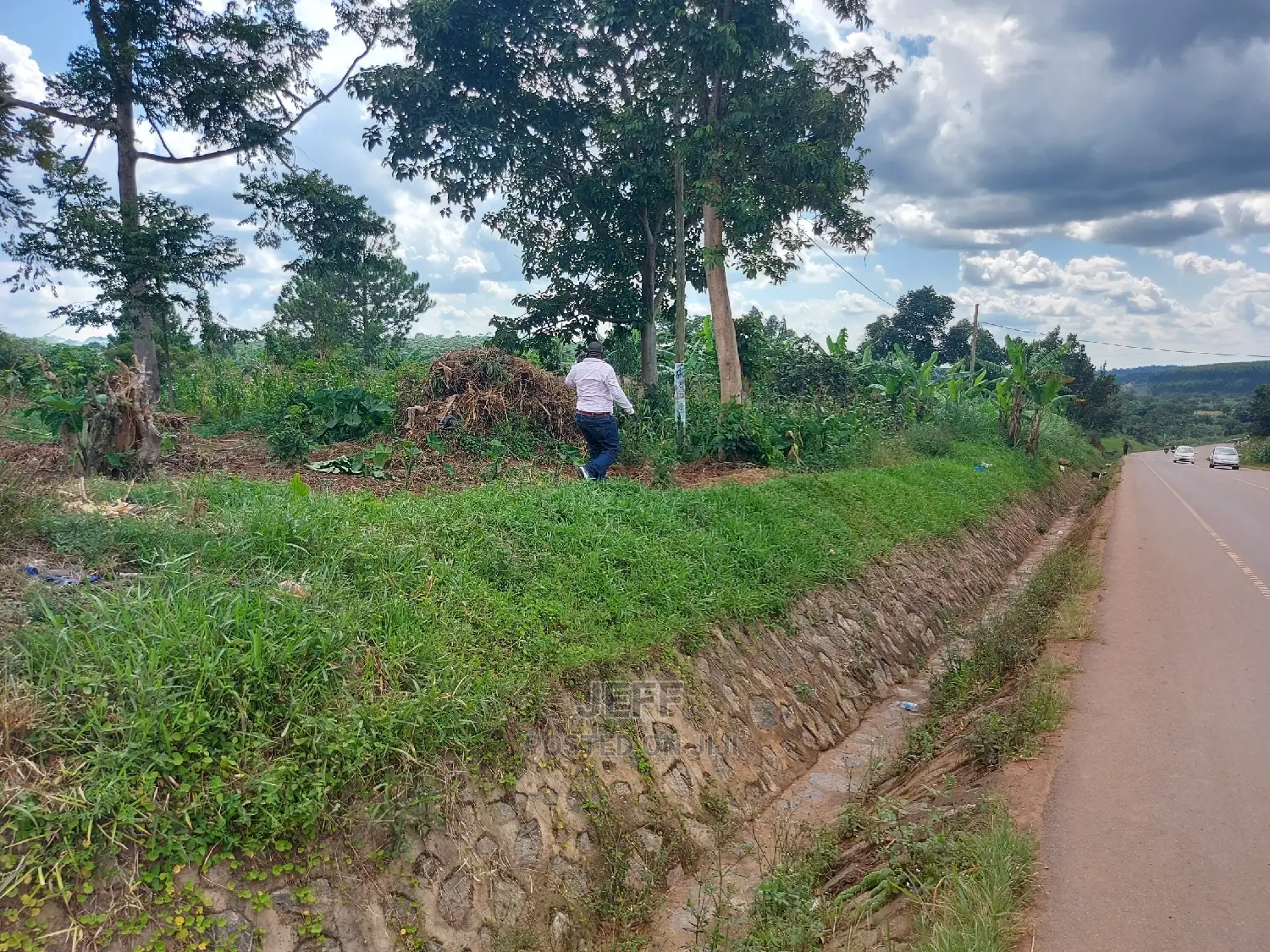 Commercial Plot on Sale 20 Decimals Located in Mukono