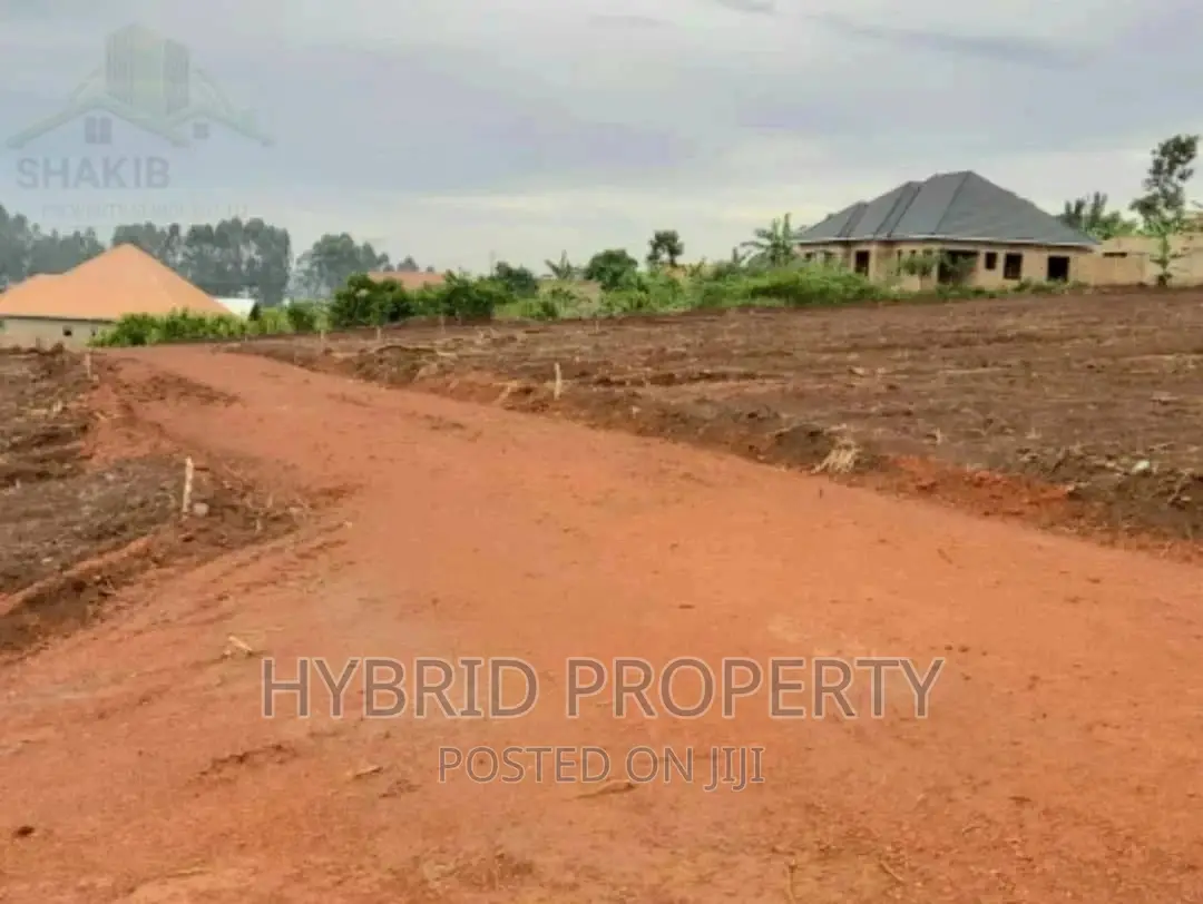 Plots For Sale At Kayunga~Senge [Wakiso] Estate~ Hoima Road.