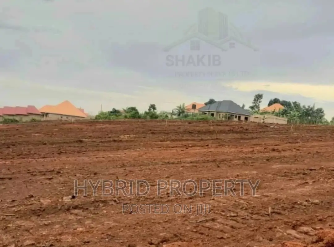 Plots For Sale At Kayunga~Senge [Wakiso] Estate~ Hoima Road.