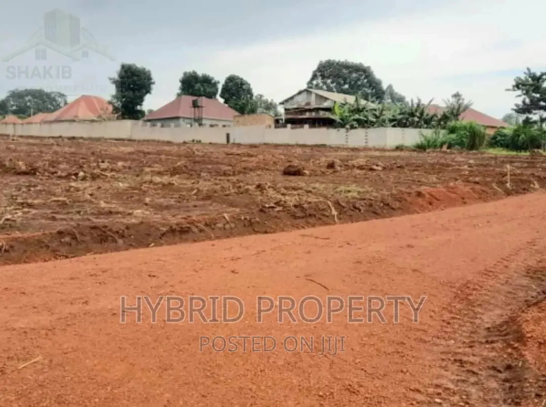 Plots For Sale At Kayunga~Senge [Wakiso] Estate~ Hoima Road.