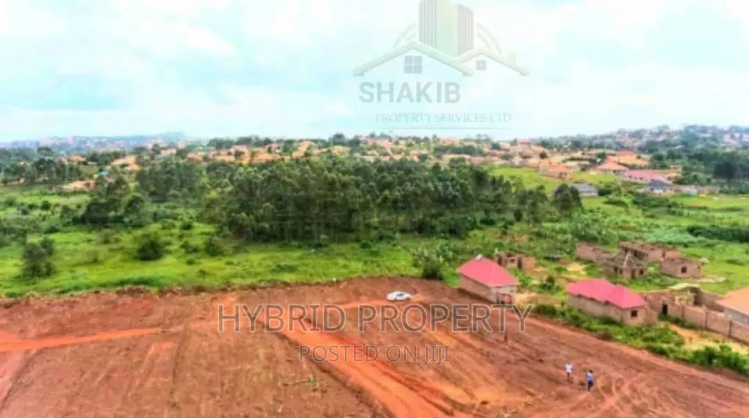 Plots For Sale At Kayunga~Senge [Wakiso] Estate~ Hoima Road.