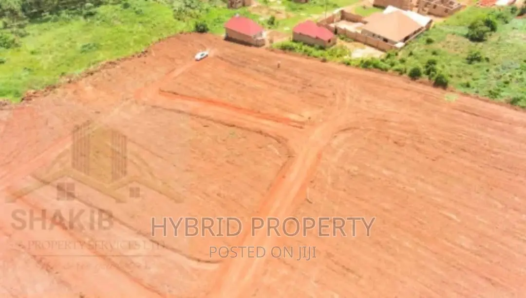 Plots For Sale At Kayunga~Senge [Wakiso] Estate~ Hoima Road.