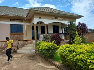Furnished 4bdrm House in Kira Classy, Central Division for Sale