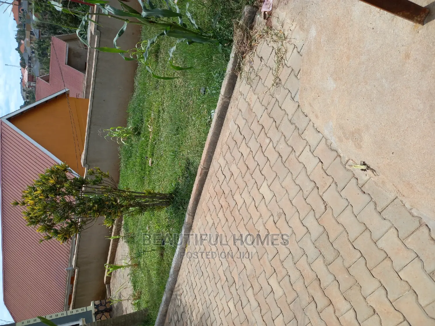 Furnished 4bdrm House in Kira for Sale