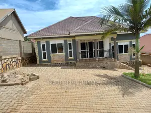 Furnished 4bdrm House in Kira Good for Sale