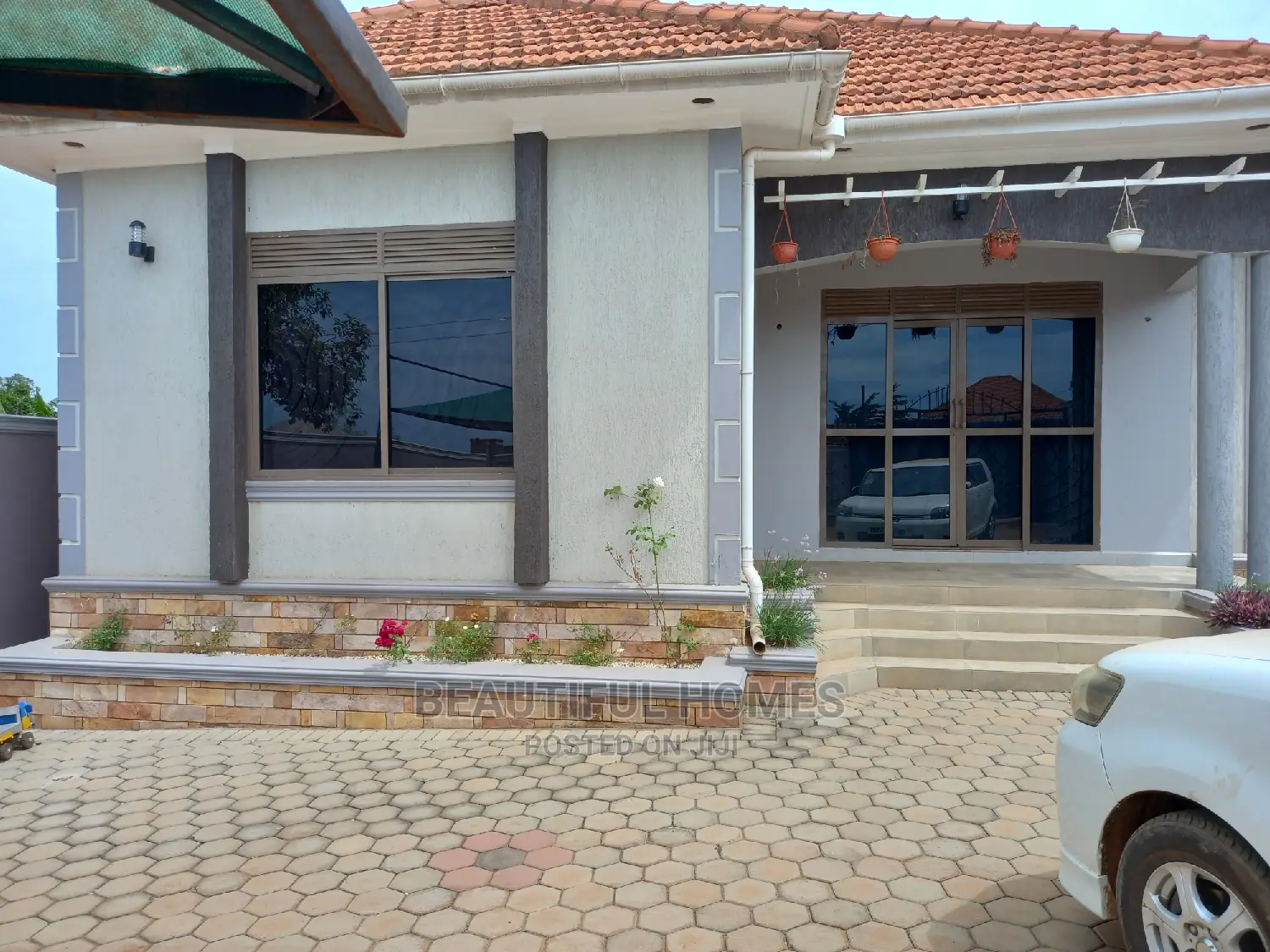 Furnished 4bdrm House in Nakwero Corporate, Kira for Sale