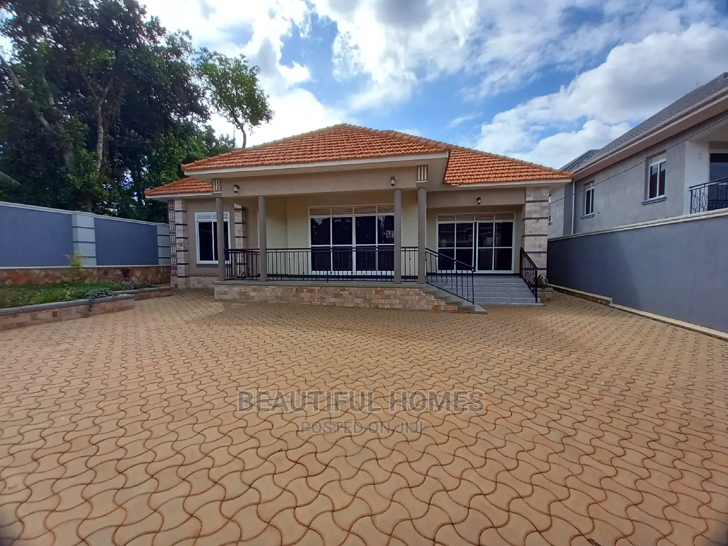 Furnished 4bdrm Bungalow in Kira Nice for Sale