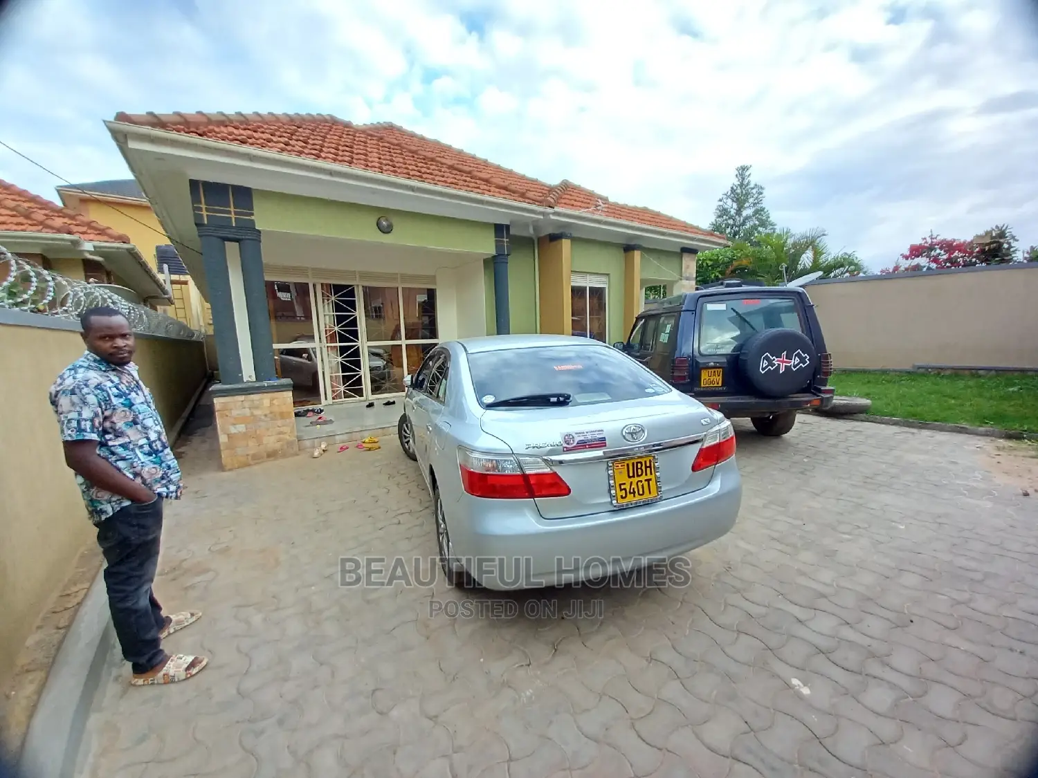 Furnished 4bdrm House in Kira Mamerito Road for Sale