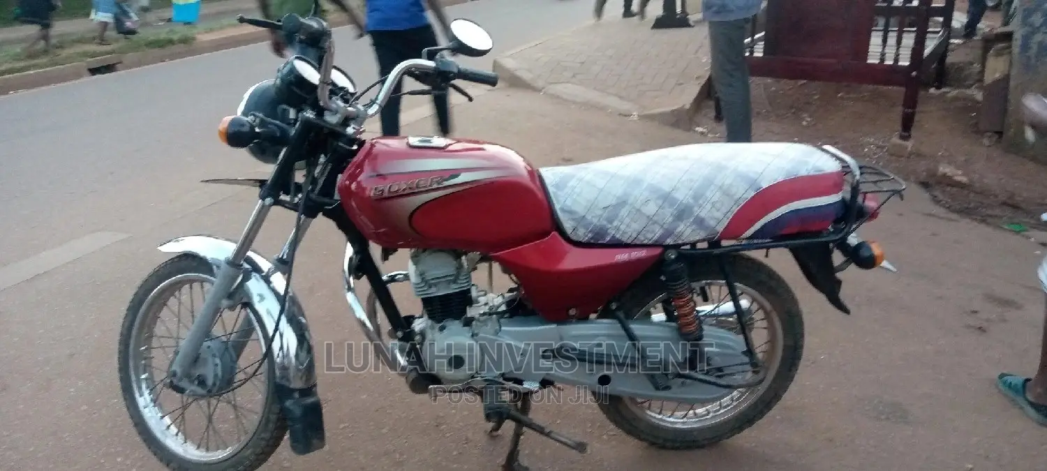 Bajaj Boxer 2021 Red